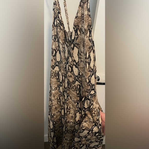 Socialite snakeskin dress - Picture 8 of 9